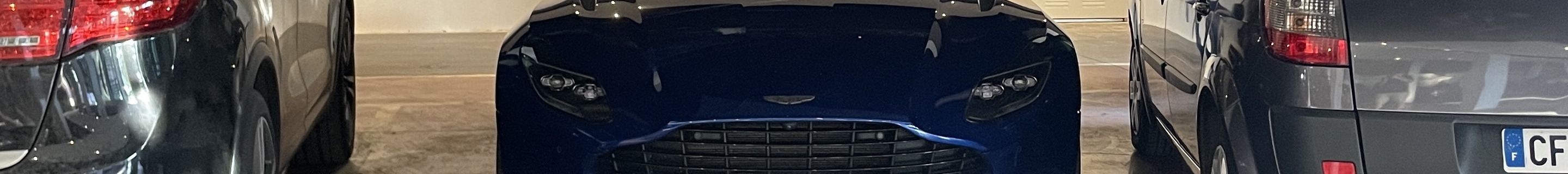 Aston Martin DB11 V8