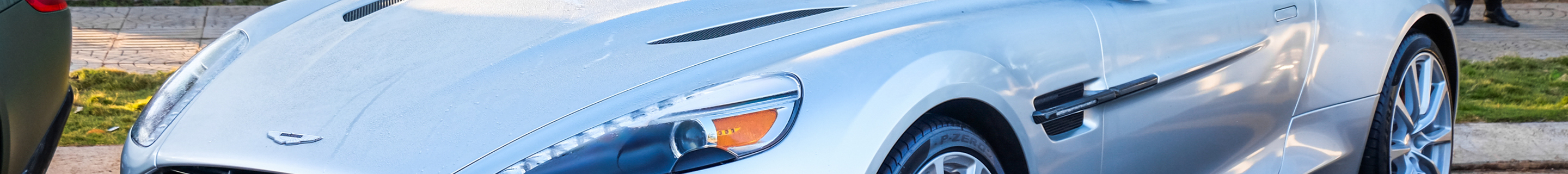 Aston Martin Vanquish Volante