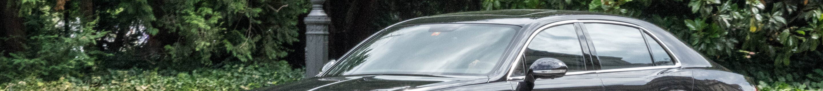 Bentley Flying Spur V8