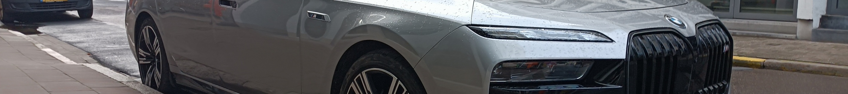 BMW M760e xDrive