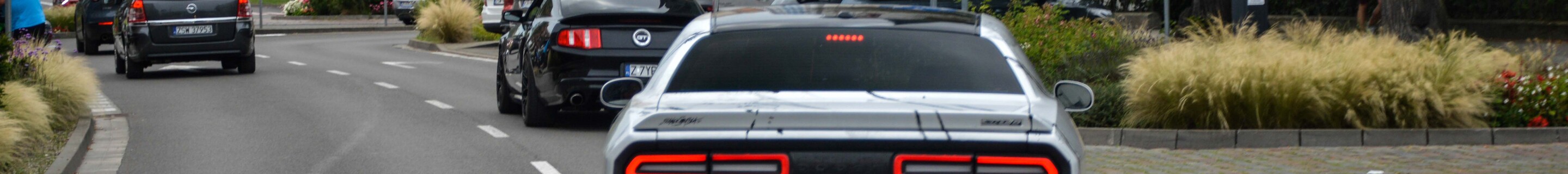 Dodge Challenger SRT-8