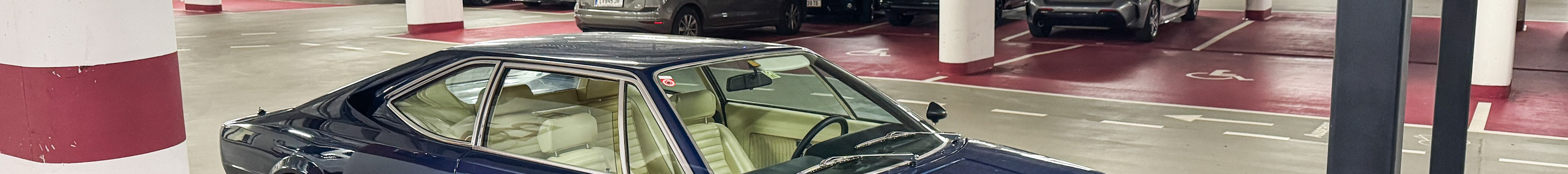 Ferrari Dino 308 GT4 2+2