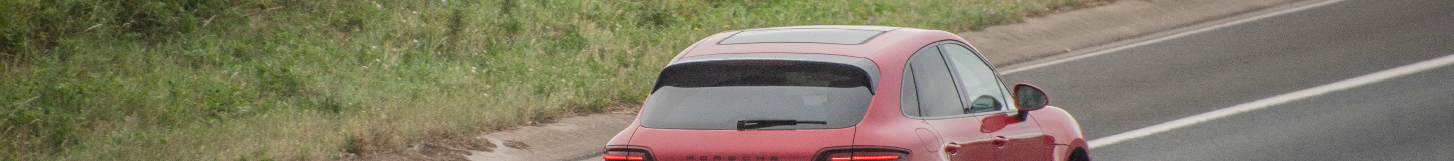 Porsche 95B Macan GTS MkI