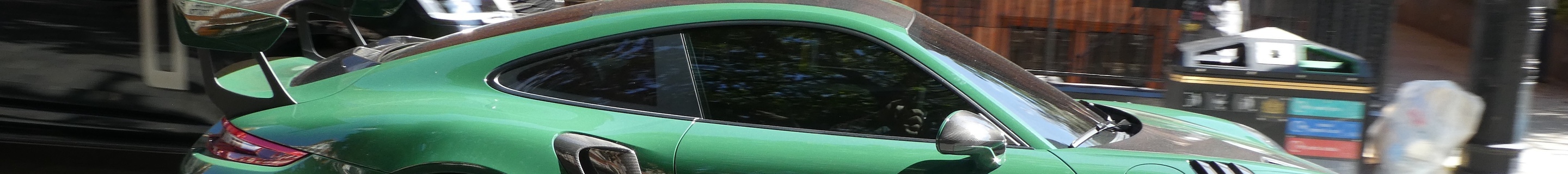 Porsche 991 GT2 RS Weissach Package