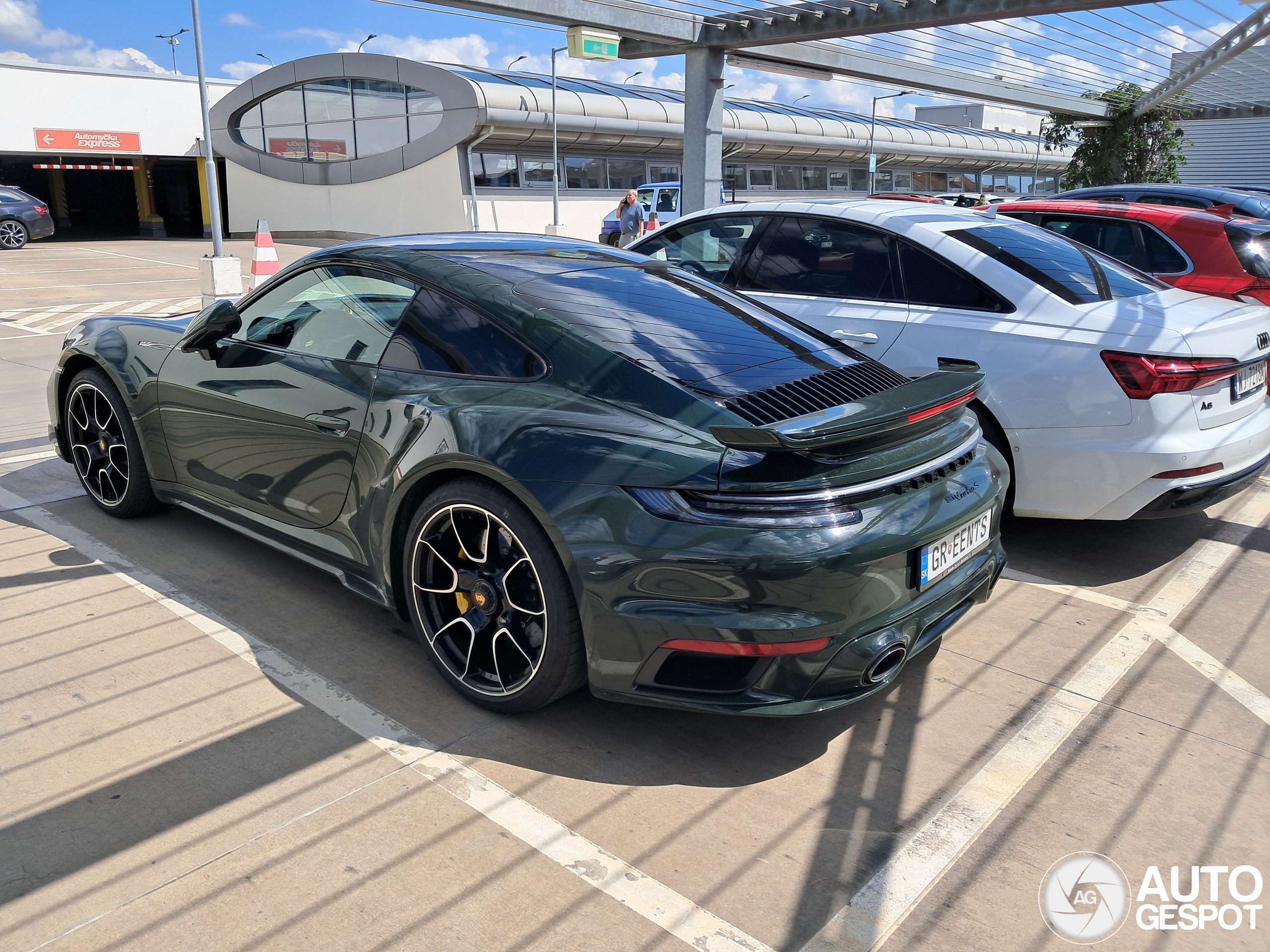 Porsche 992 Turbo S MkI