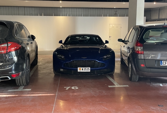 Aston Martin DB11 V8