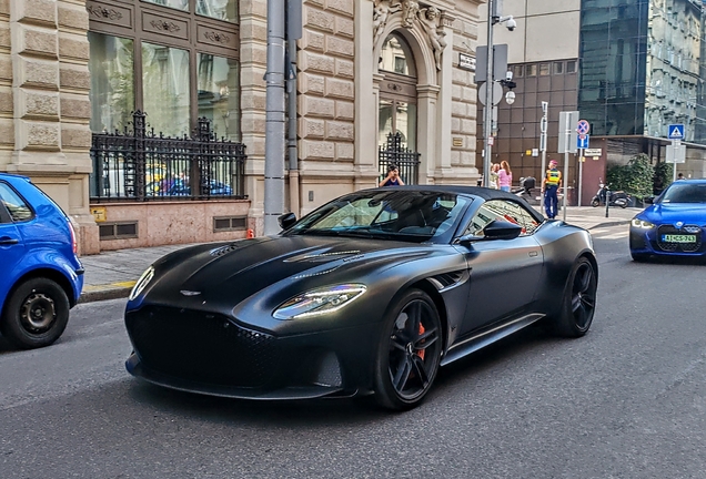 Aston Martin DBS Superleggera Volante