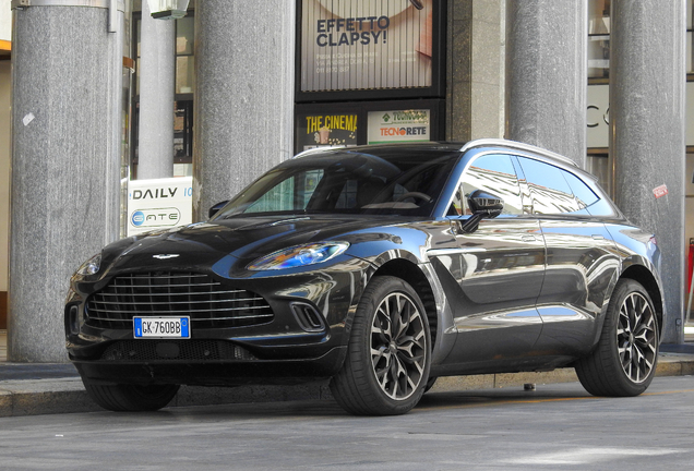 Aston Martin DBX
