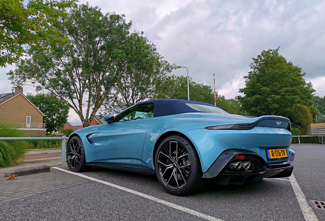Aston Martin V8 Vantage Roadster 2020