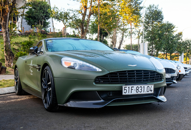 Aston Martin Vanquish 2013
