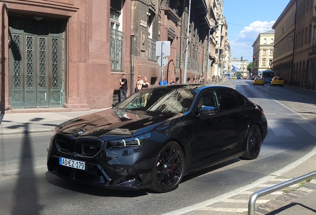 BMW M5 G90
