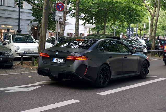BMW M5 G90