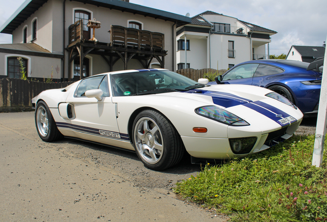 Ford GT