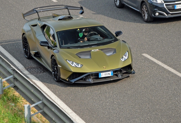 Lamborghini Huracán LP640-2 STO