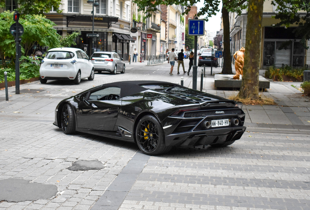 Lamborghini Huracán LP640-4 EVO Spyder