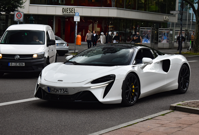 McLaren Artura Spider