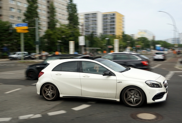 Mercedes-AMG A 45 W176 2015