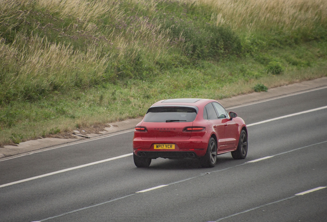 Porsche 95B Macan GTS