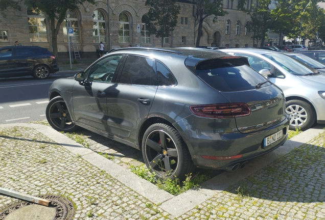 Porsche 95B Macan GTS