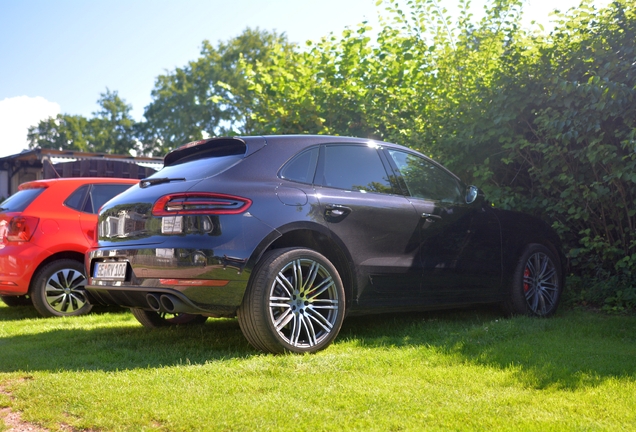 Porsche 95B Macan Turbo