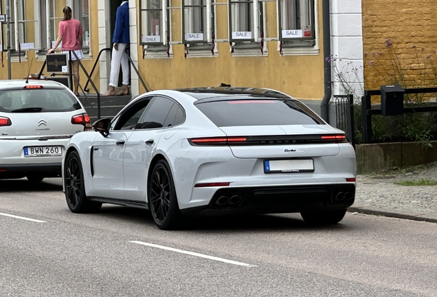 Porsche 972 Panamera Turbo E-Hybrid