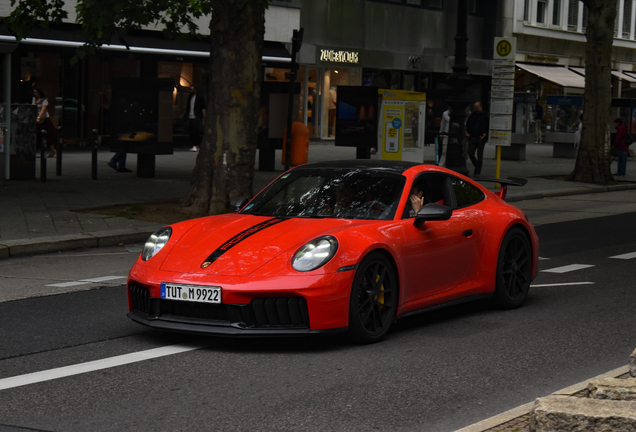 Porsche 992 Carrera 4 GTS MkII