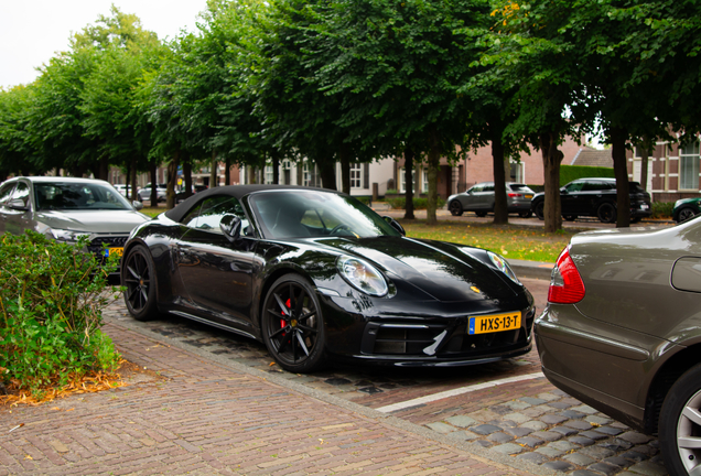 Porsche 992 Carrera 4S Cabriolet