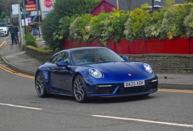 Porsche 992 Carrera GTS