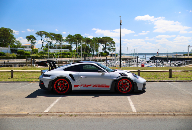 Porsche 992 GT3 RS Weissach Package
