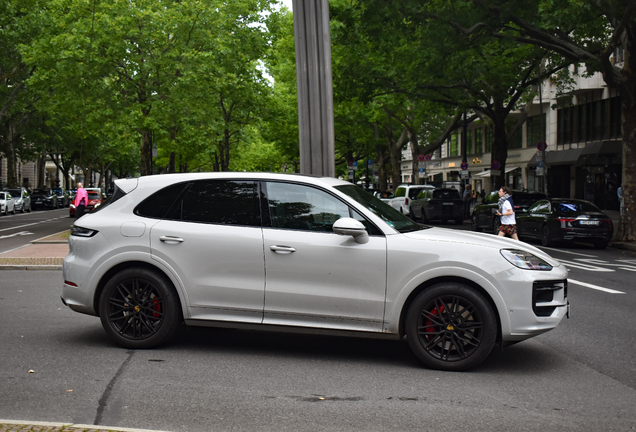 Porsche 9YA Cayenne GTS MkII