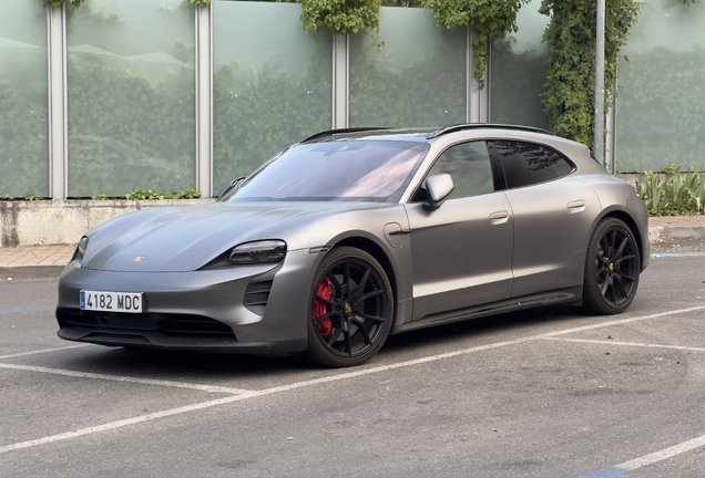 Porsche Taycan GTS Sport Turismo