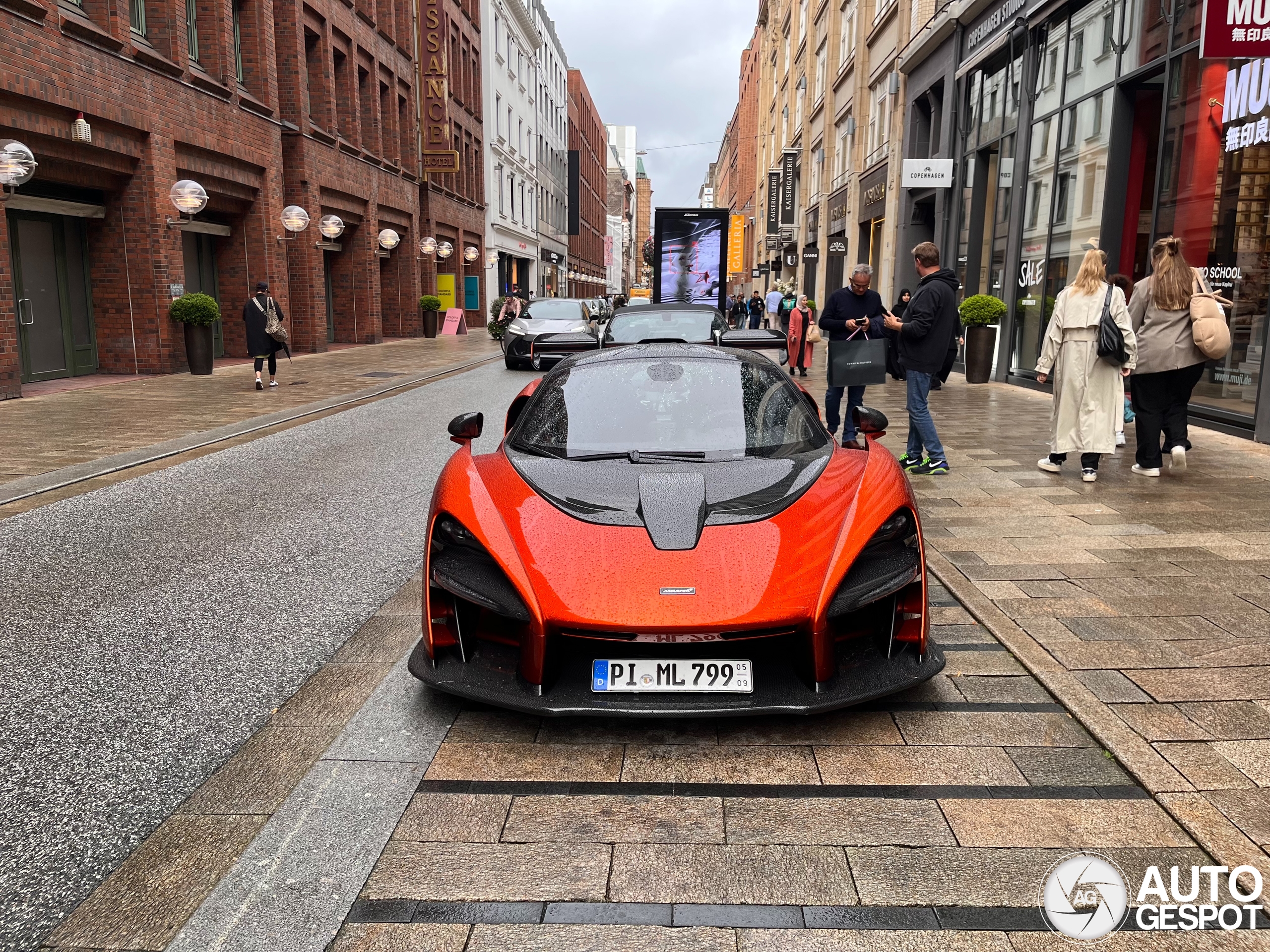 McLaren Senna