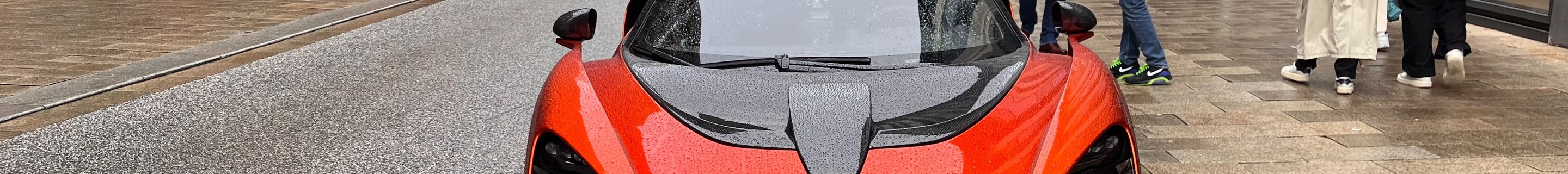 McLaren Senna