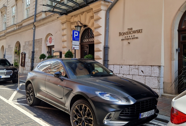 Aston Martin DBX
