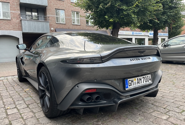 Aston Martin V8 Vantage 2018