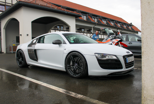 Audi R8 V10