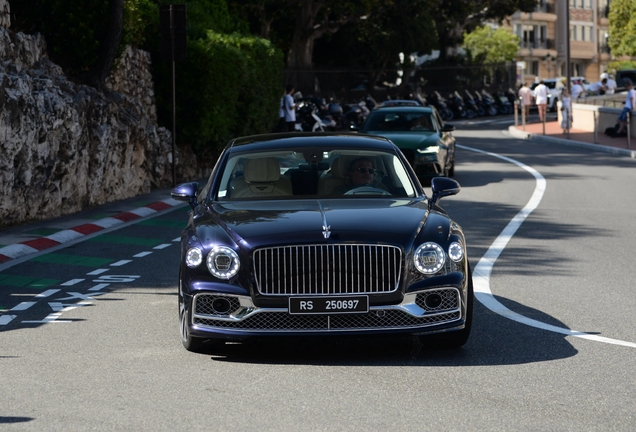 Bentley Flying Spur V8 Azure