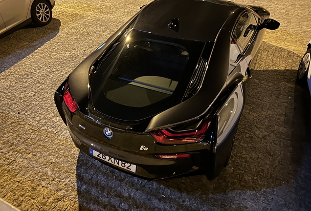 BMW i8