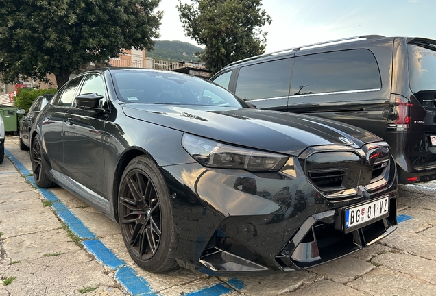 BMW M5 G90