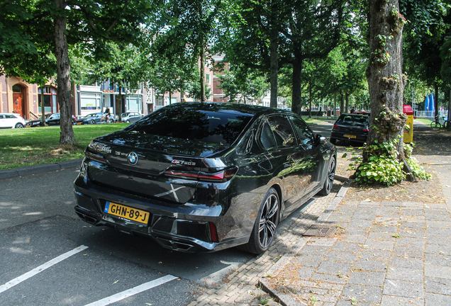 BMW M760e xDrive