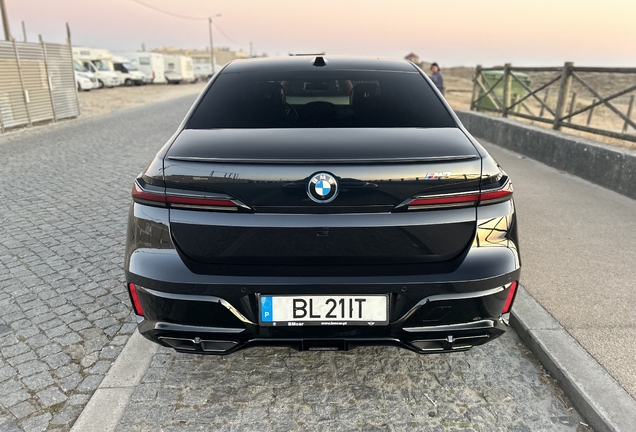 BMW M760e xDrive
