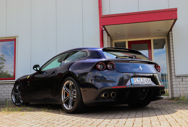 Ferrari GTC4Lusso