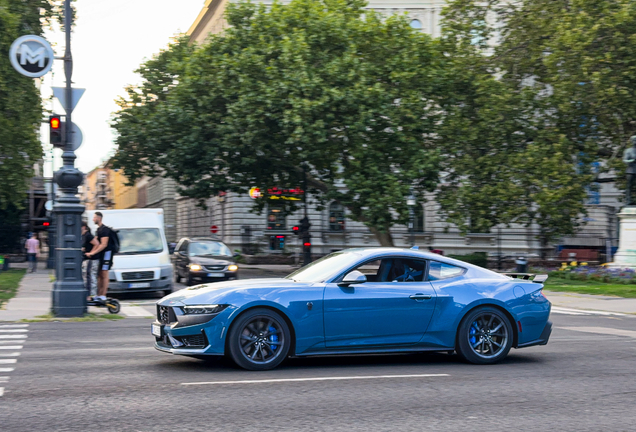 Ford Mustang Dark Horse 2024