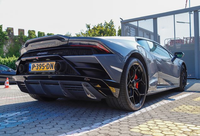 Lamborghini Huracán LP640-4 EVO