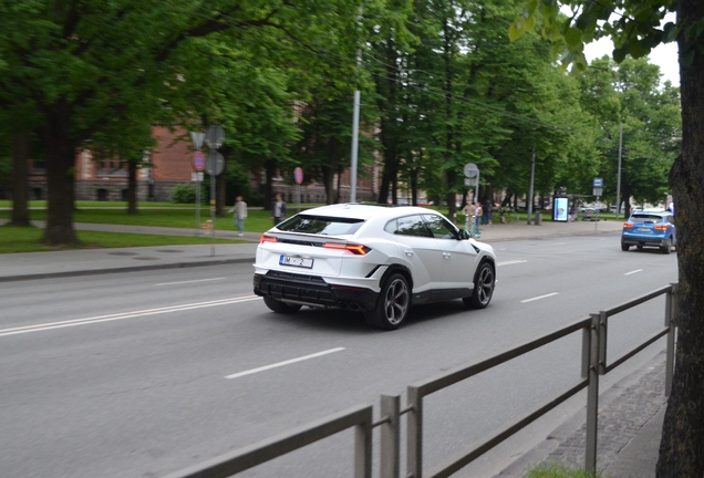 Lamborghini Urus S