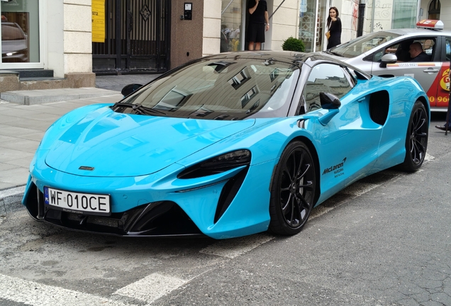 McLaren Artura Spider