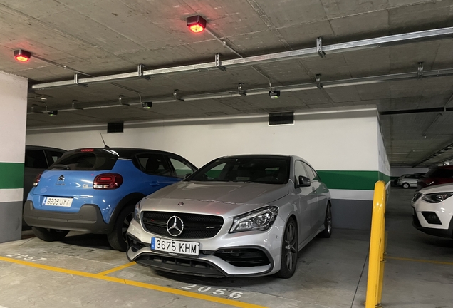 Mercedes-Benz CLA 45 AMG Shooting Brake