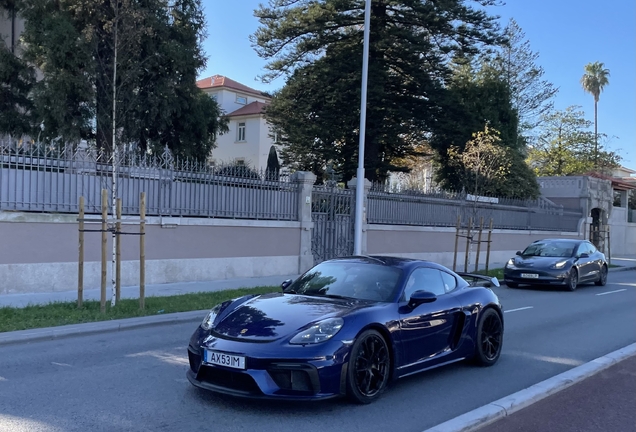 Porsche 718 Cayman GT4