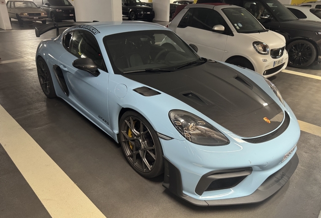 Porsche 718 Cayman GT4 RS Weissach Package