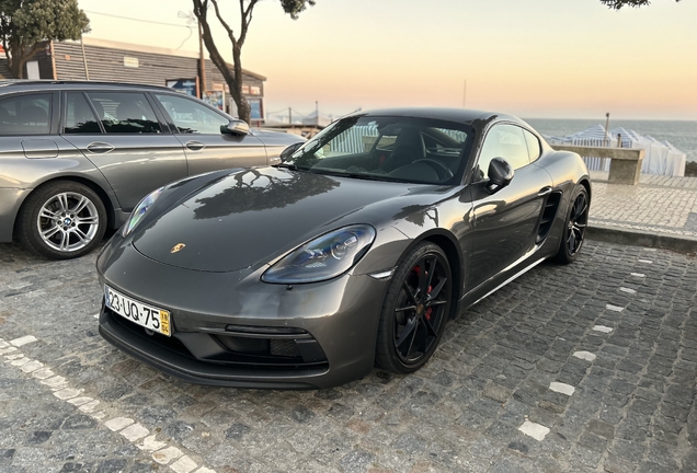 Porsche 718 Cayman GTS